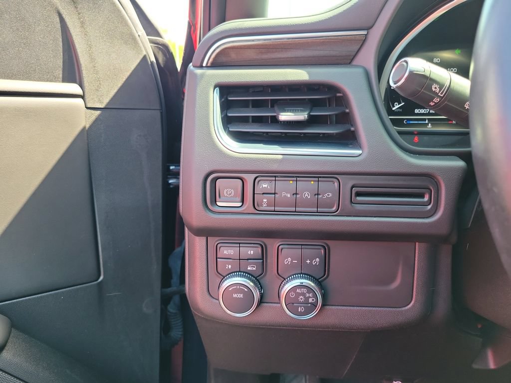 Used 2022 GMC Yukon SLE w/ Gmc Pro Safety Plus Package AWD/4WD image 22