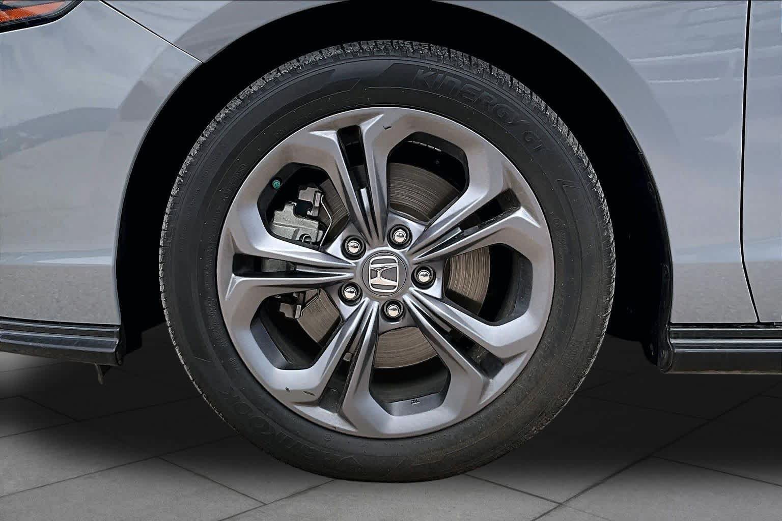 Used 2024 Honda Accord EX-L image 11
