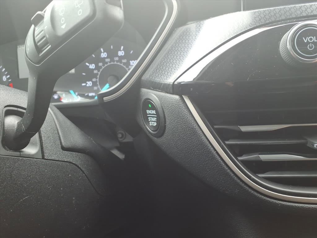 Certified 2022 Ford Escape SEL w/ SEL Stealth AWD Package image 23