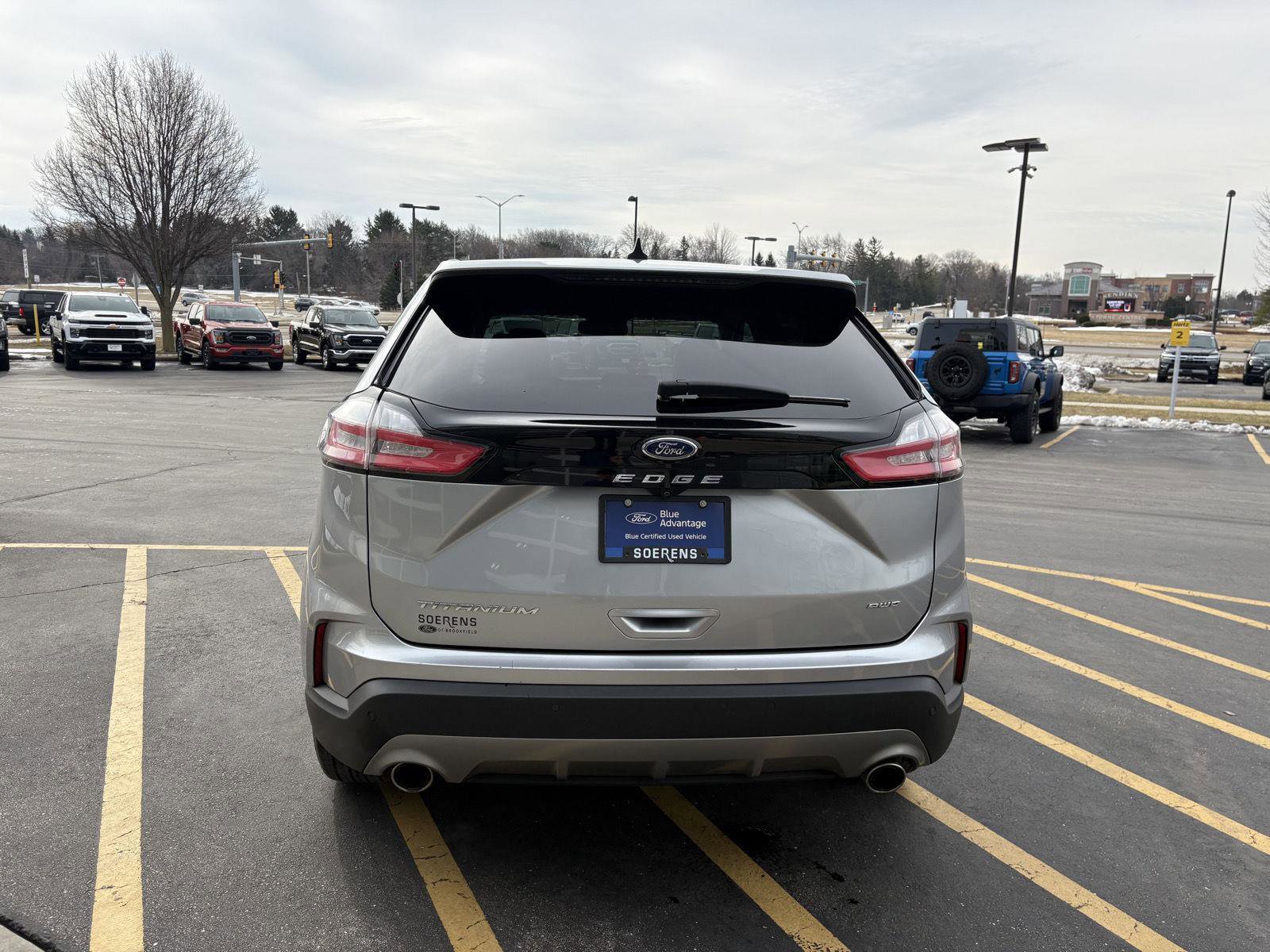 Certified 2022 Ford Edge Titanium image 5