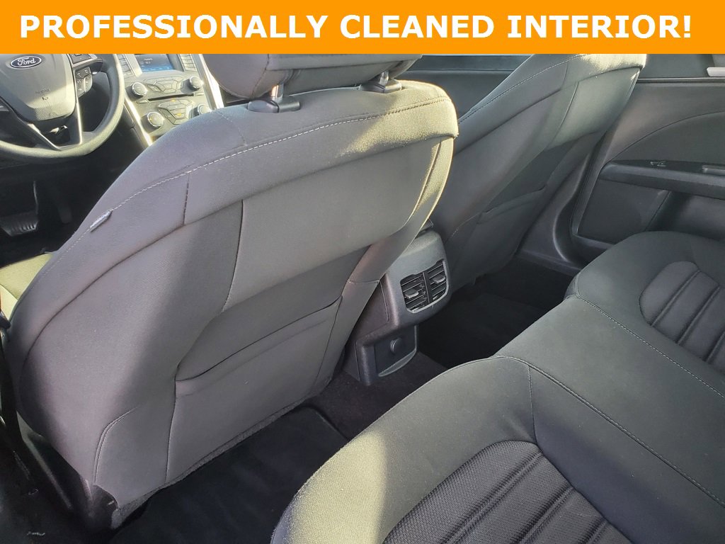 Certified 2017 Ford Fusion SE image 10