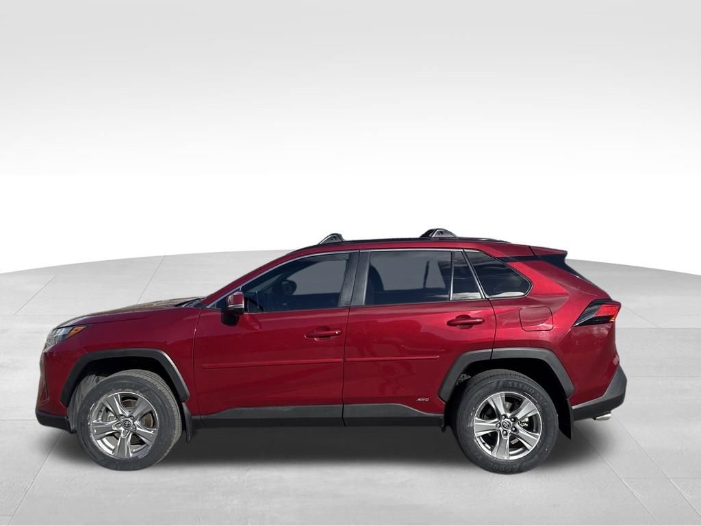 Used 2024 Toyota RAV4 XLE w/ Convenience Package AWD/4WD image 4