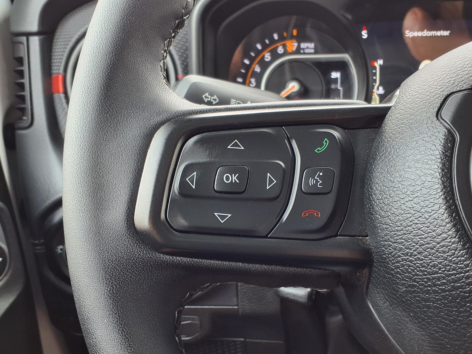 Used 2025 Jeep Gladiator Rubicon AWD/4WD image 25