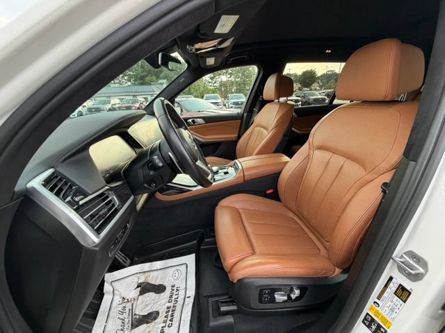 Used 2021 BMW X7 xDrive40i w/ M Sport Package AWD/4WD image 8