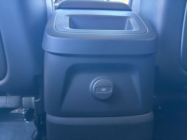 Used 2022 Volvo XC60 T8 Inscription w/ Advanced Package image 24