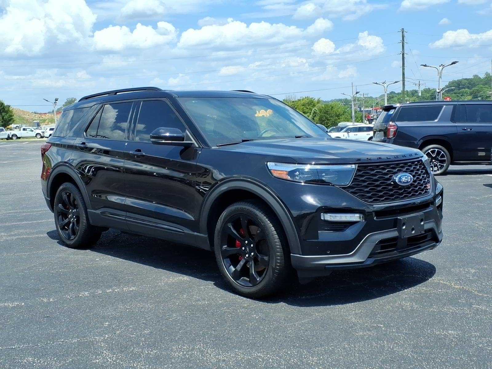 Certified 2023 Ford Explorer ST w/ Equipment Group 401A AWD/4WD image 2