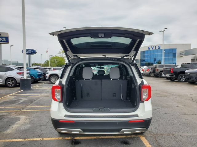 Certified 2024 Ford Explorer XLT w/ Equipment Group 202A AWD/4WD image 29