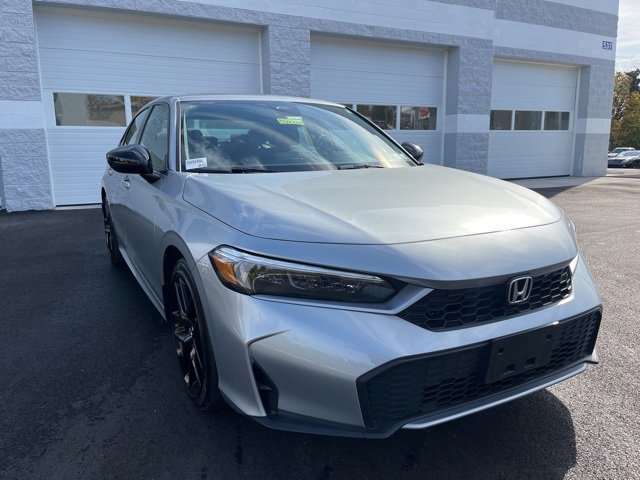 Used 2025 Honda Civic Sport image 2