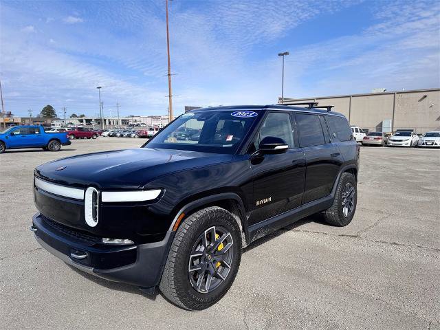 Used 2023 Rivian R1S Adventure image 2