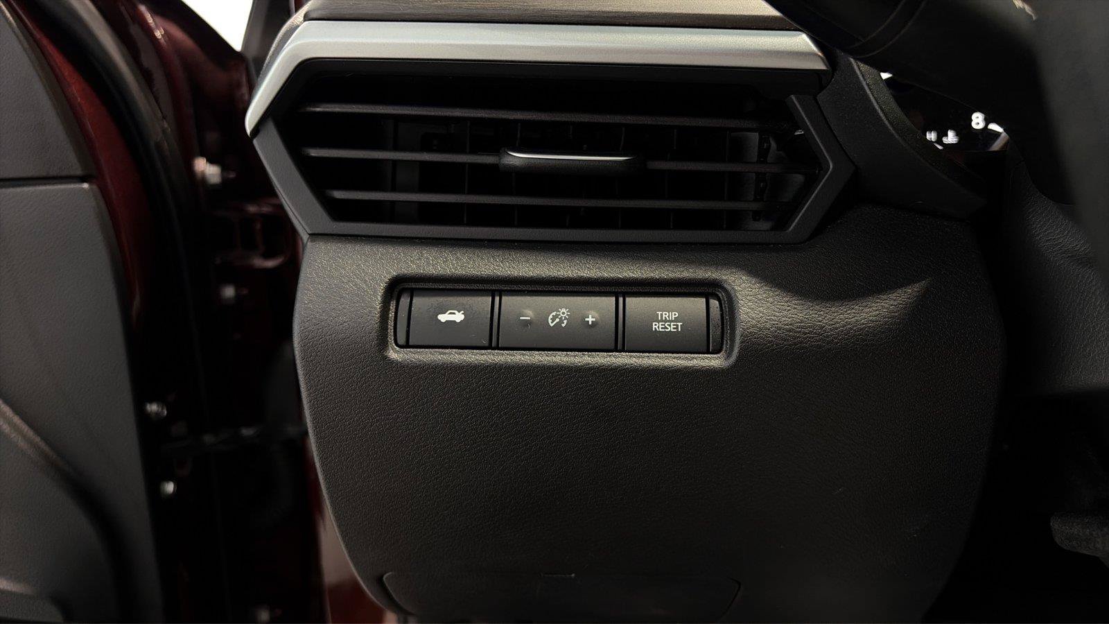Used 2025 Nissan Altima 2.5 SV FWD image 20