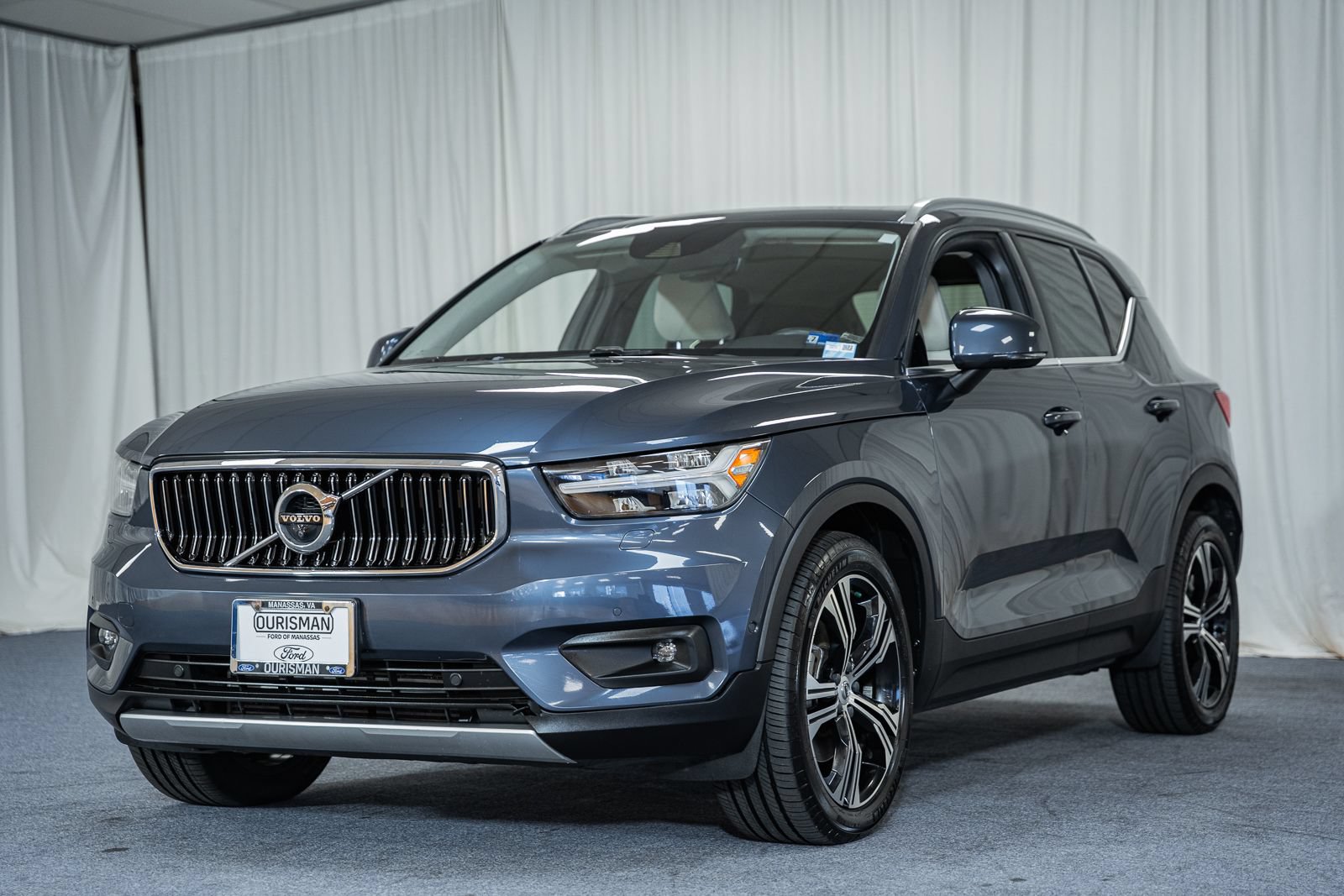Used 2022 Volvo XC40 T5 Inscription w/ Advanced Package AWD/4WD image 3