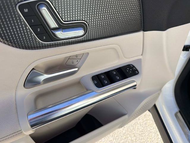 Used 2021 Mercedes-Benz GLA 250 w/ Premium Package image 17