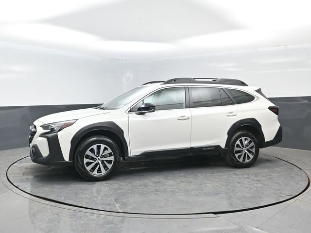 Used 2025 Subaru Outback Premium AWD/4WD image 4