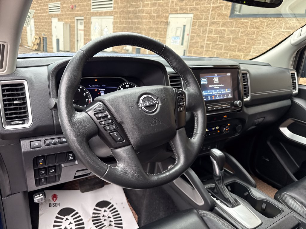 Used 2022 Nissan Frontier SV w/ SV Premium Package AWD/4WD image 13
