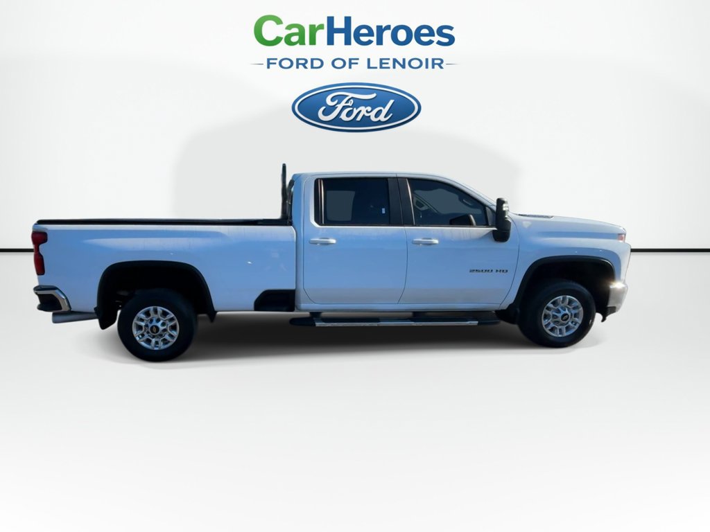 Used 2022 Chevrolet Silverado 2500 LT w/ Convenience Package AWD/4WD image 9