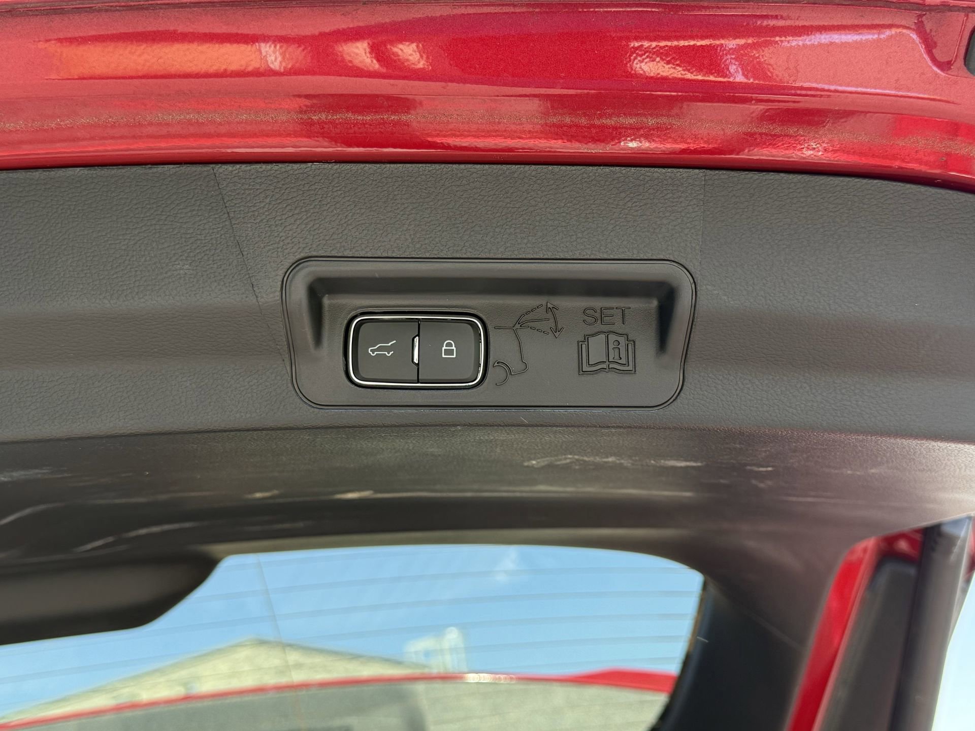 Certified 2025 Ford Explorer ST-Line AWD/4WD image 19