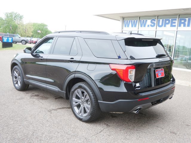 Certified 2023 Ford Explorer XLT w/ Equipment Group 202A AWD/4WD image 7