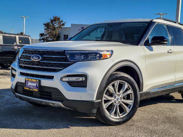 Certified 2023 Ford Explorer XLT w/ Equipment Group 202A AWD/4WD image 2