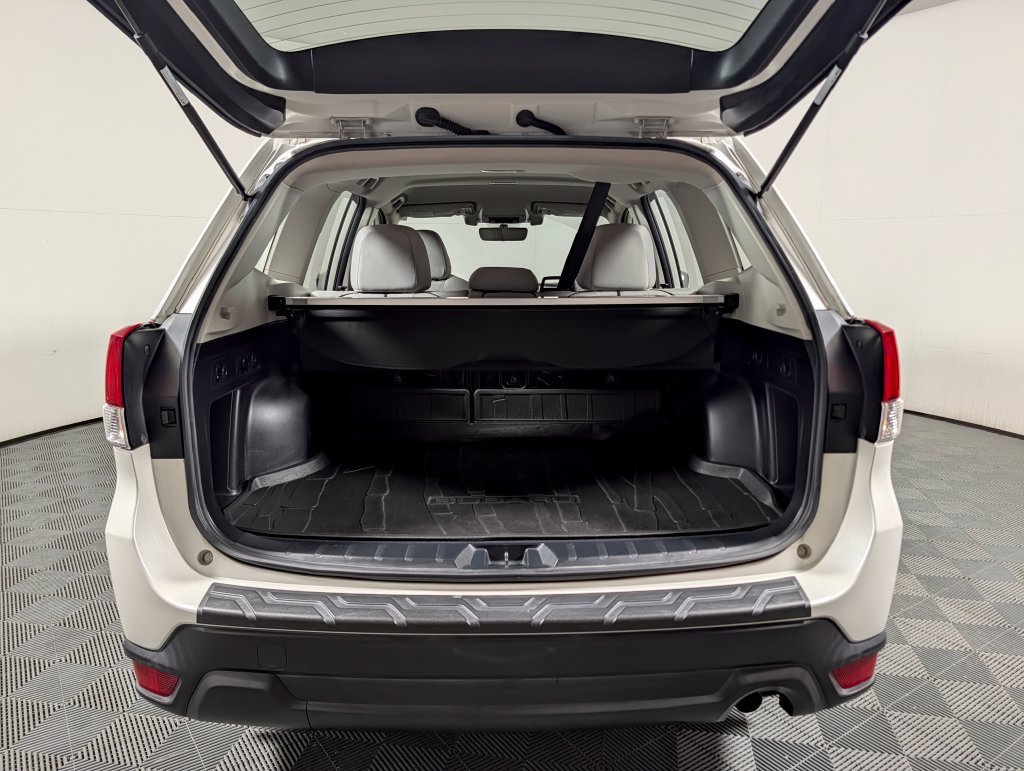 Used 2019 Subaru Forester AWD/4WD image 7
