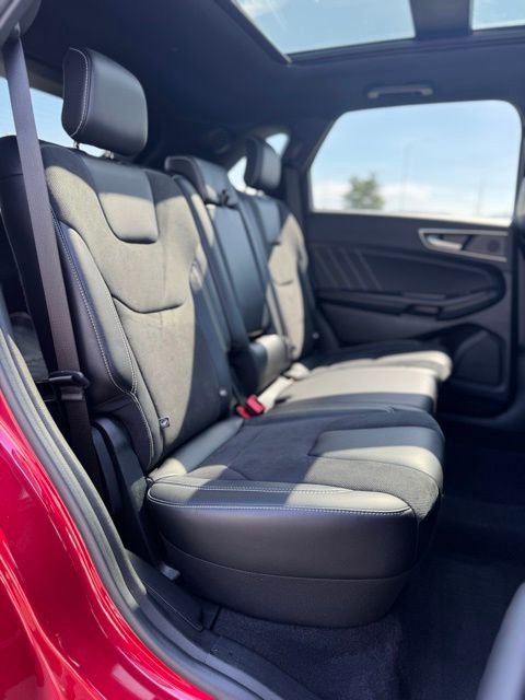 Certified 2022 Ford Edge ST w/ Equipment Group 401A AWD/4WD image 25