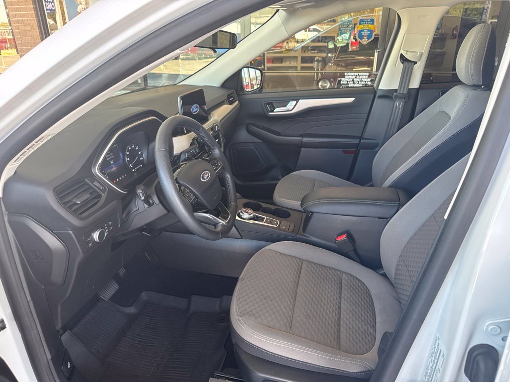 Certified 2021 Ford Escape SE w/ SE Sport Appearance Package FWD image 8