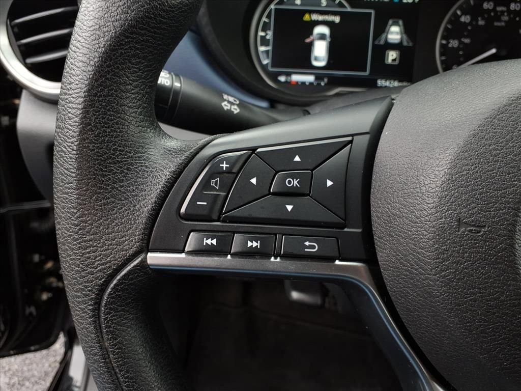 Used 2023 Nissan Versa SV image 21