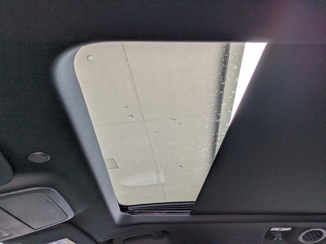 Certified 2020 Ford Explorer Platinum w/ Premium Technology Package image 23