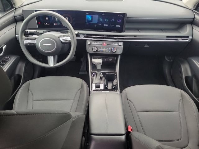Used 2025 Hyundai Tucson SE FWD image 11