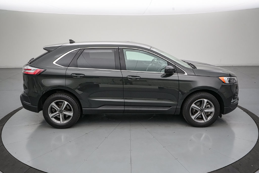 Certified 2023 Ford Edge SEL w/ Convenience Package AWD/4WD image 3