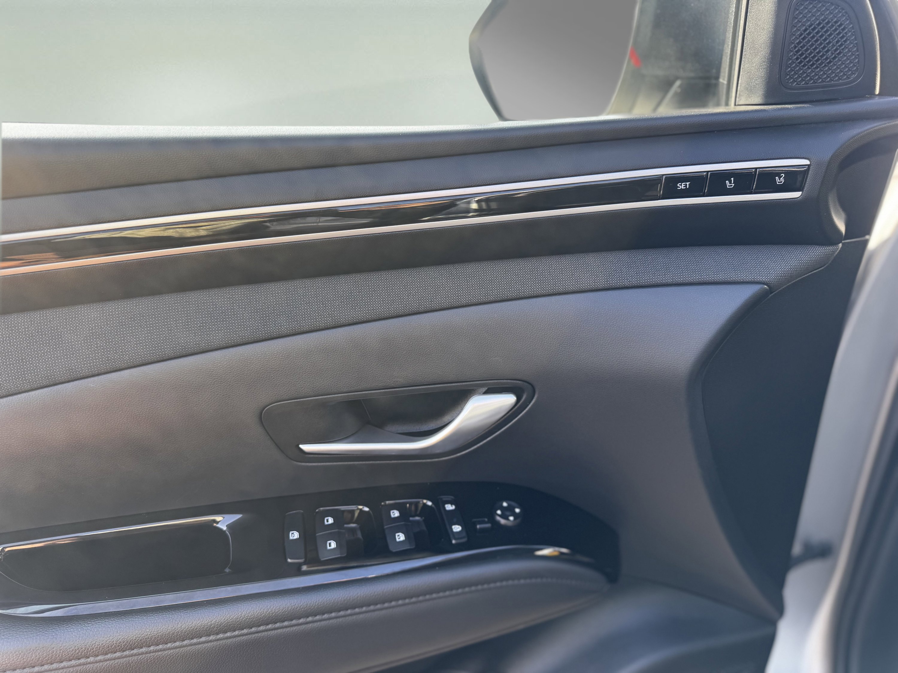 Used 2023 Hyundai Tucson Limited image 16