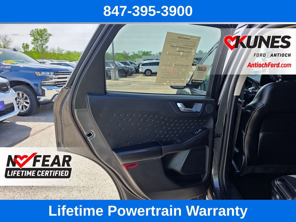 Certified 2020 Ford Escape Titanium AWD/4WD image 18