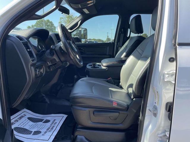 Used 2022 RAM 2500 Tradesman w/ Chrome Appearance Group AWD/4WD image 16