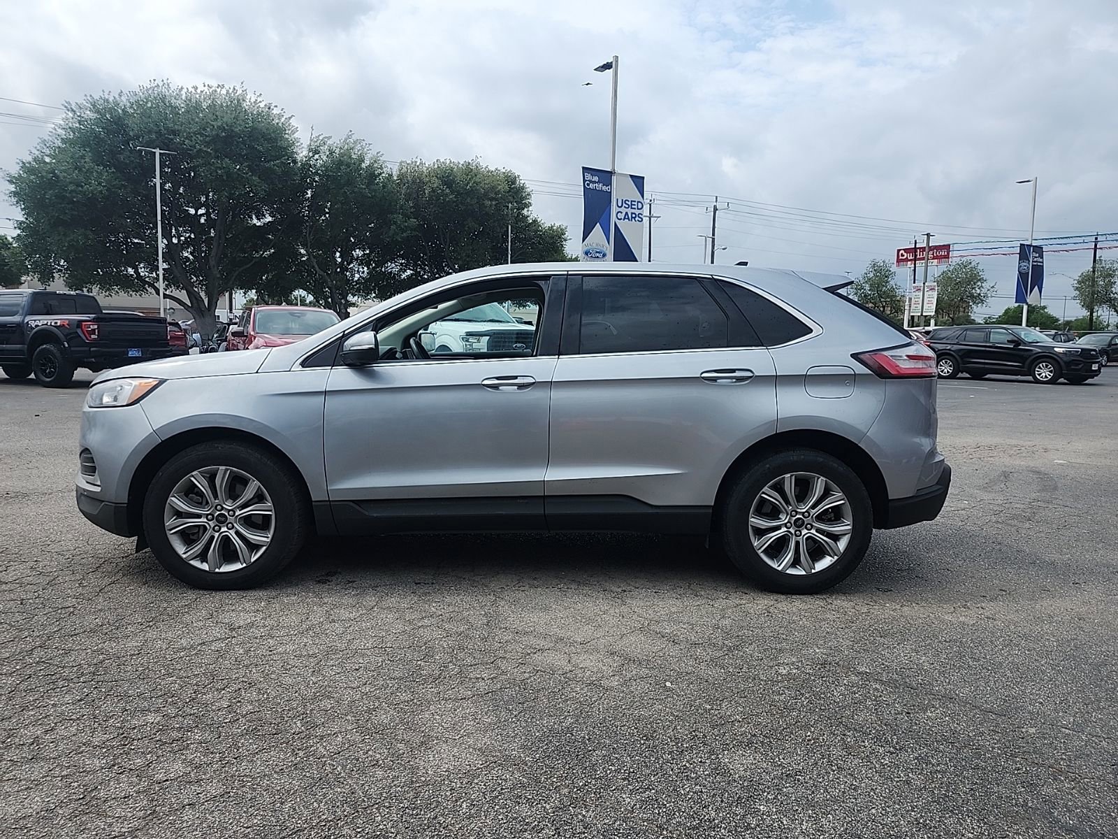 Certified 2024 Ford Edge Titanium AWD/4WD image 4
