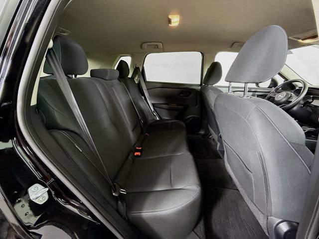 Used 2024 Nissan Rogue S image 24