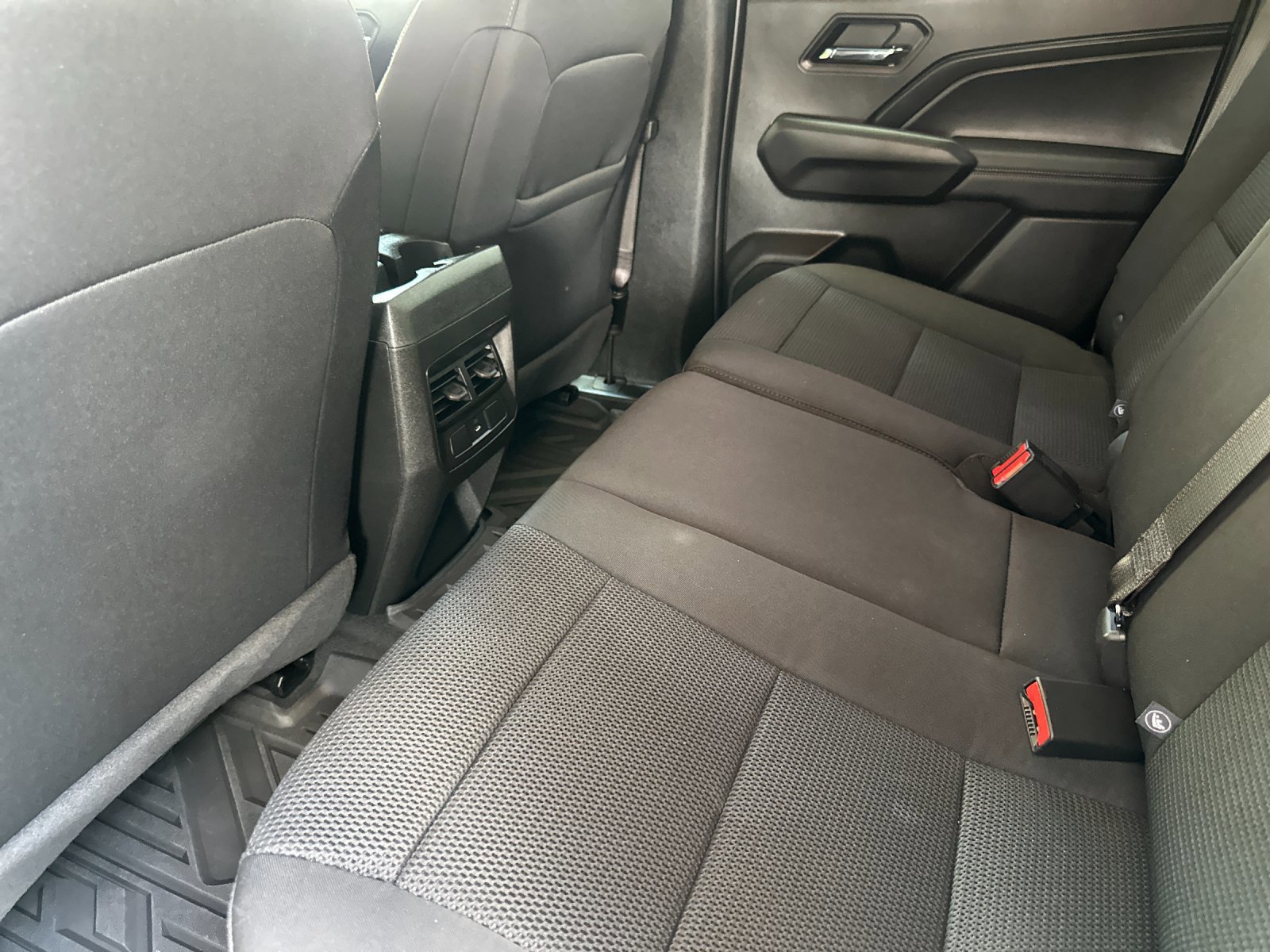 Used 2024 Chevrolet Colorado LT w/ LT Convenience Package II image 12