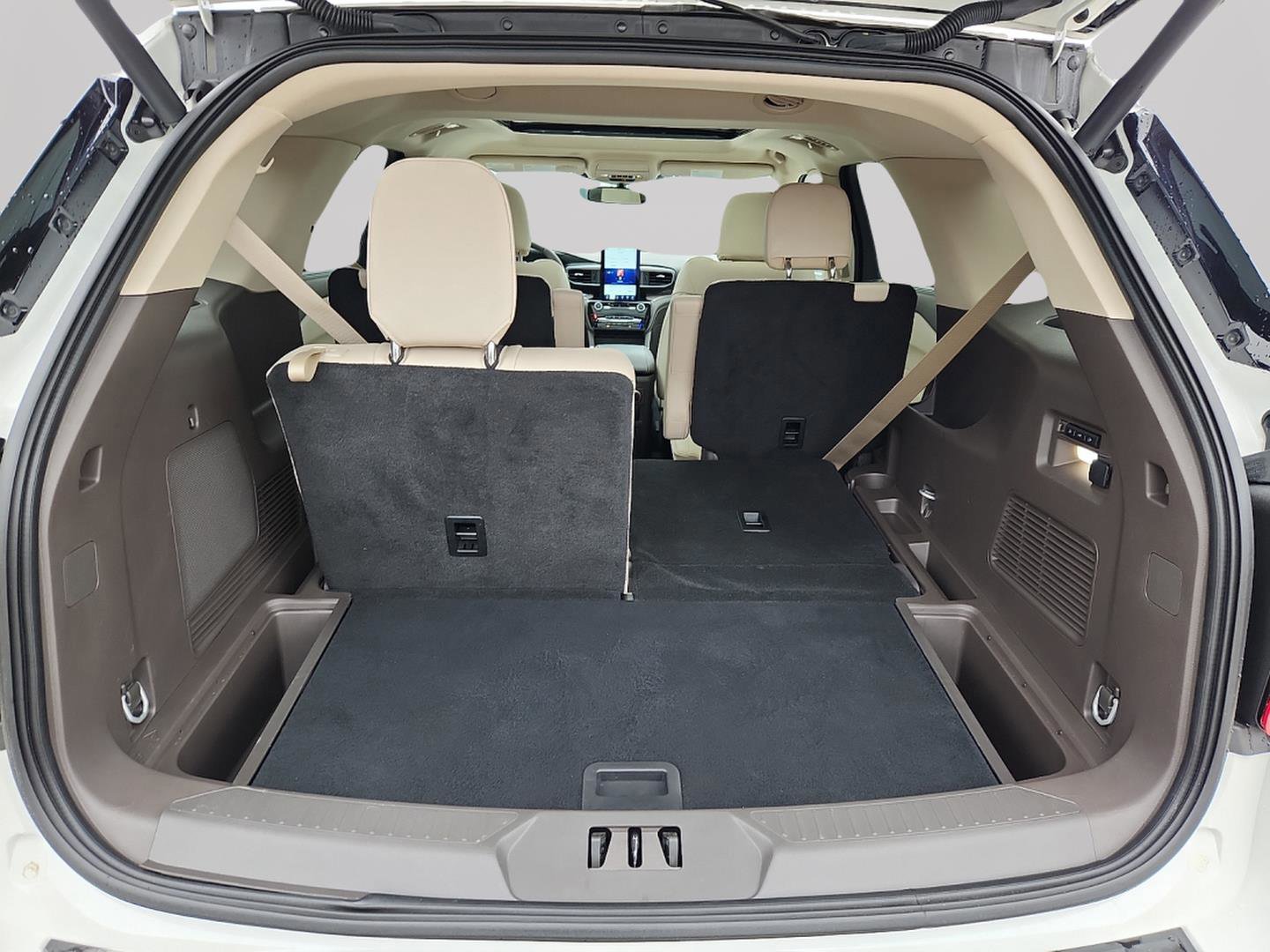 Certified 2023 Ford Explorer Platinum w/ Technology Package image 13