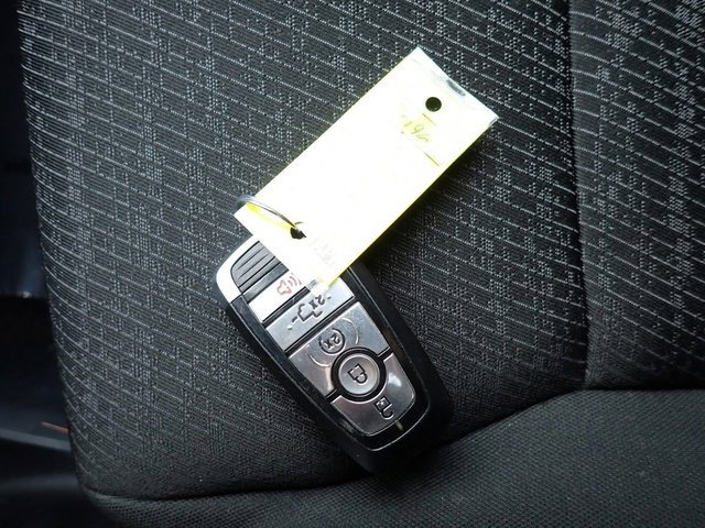 Certified 2022 Ford F150 XLT w/ Equipment Group 302A High image 30