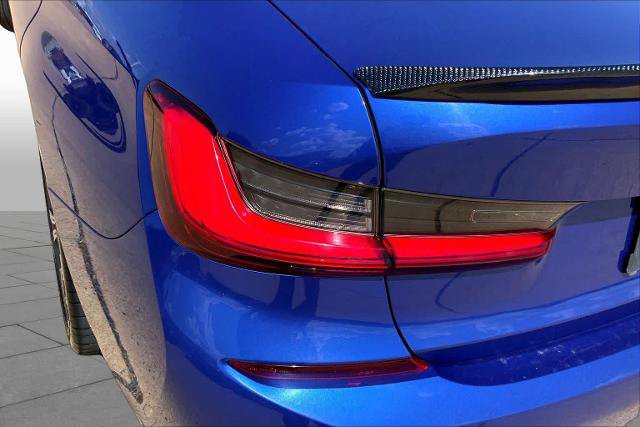 Used 2021 BMW 330i Sedan w/ M Sport Package RWD image 29