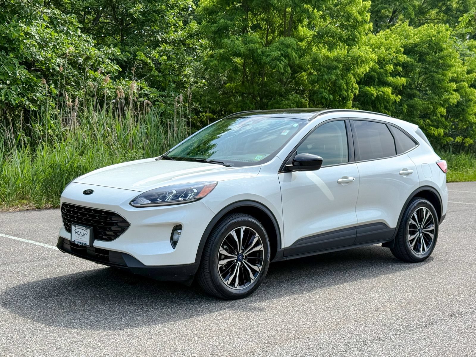 Certified 2022 Ford Escape SEL w/ SEL Stealth AWD Package image 3