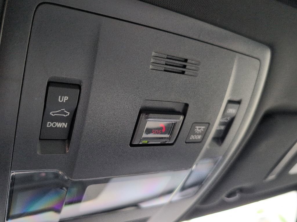 Used 2024 Lexus UX 250h FWD image 20