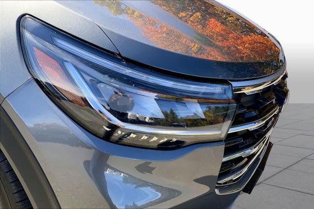 Certified 2025 Ford Explorer Active AWD/4WD image 27