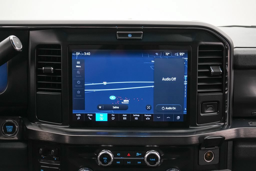 Certified 2025 Ford F250 Lariat w/ Black Appearance Package AWD/4WD image 18