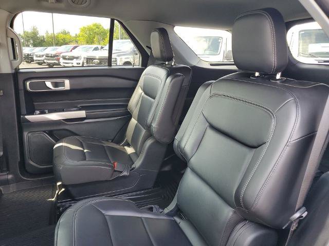 Certified 2024 Ford Explorer XLT w/ Equipment Group 202A AWD/4WD image 24
