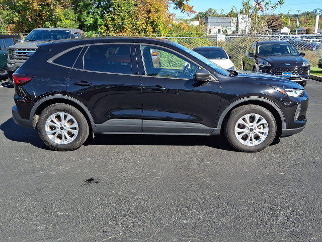 Certified 2025 Ford Escape Active w/ Cold Weather Package FWD image 15