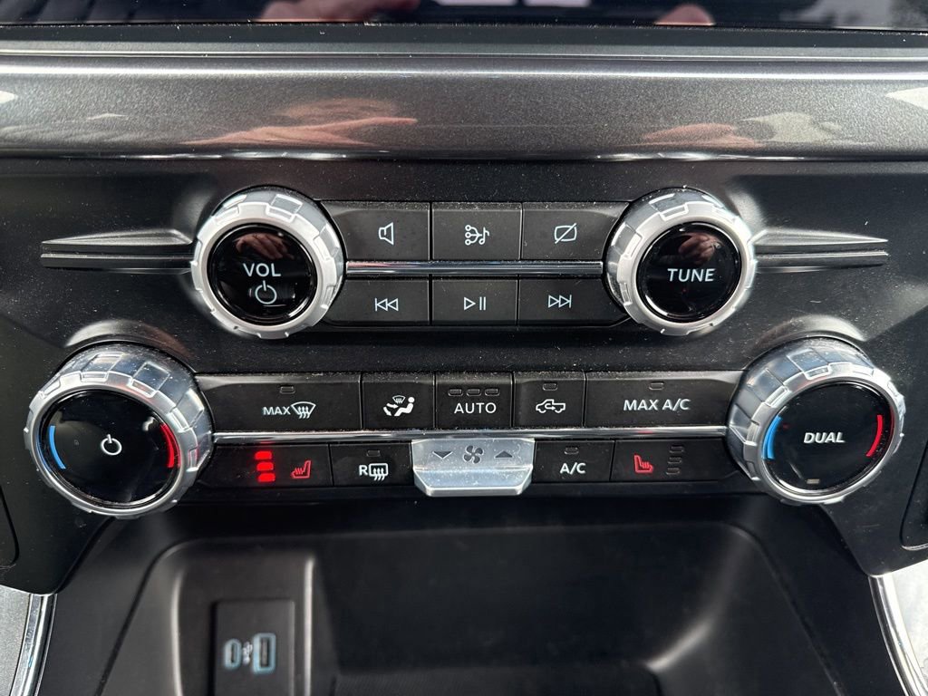 Certified 2023 Ford F150 XLT w/ Equipment Group 302A High image 27