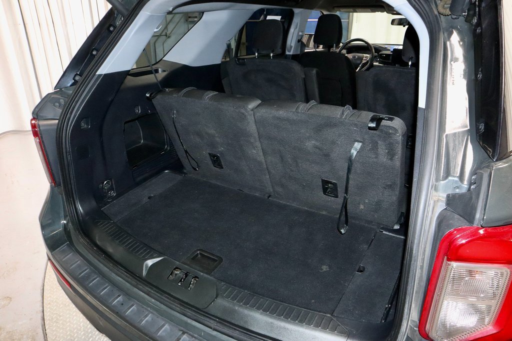 Certified 2022 Ford Explorer XLT image 15