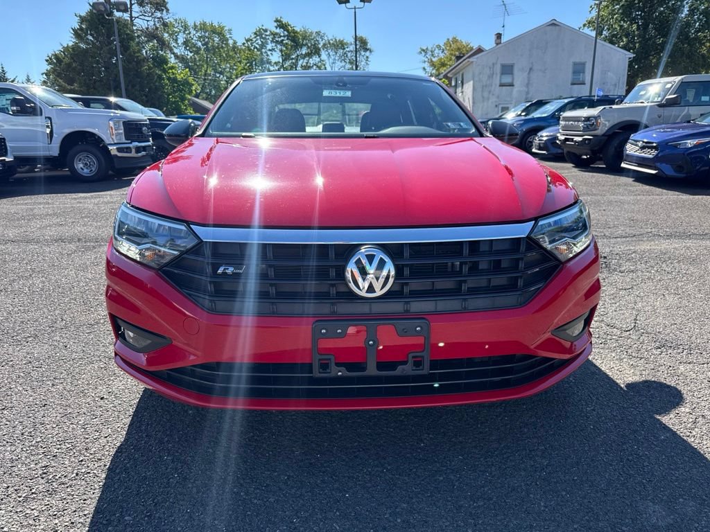 Used 2019 Volkswagen Jetta R-Line w/ R-Line Cold Weather Package FWD image 2
