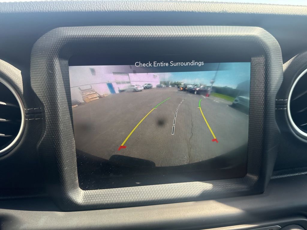 Used 2021 Jeep Wrangler Unlimited Sahara w/ Cold Weather Group image 33