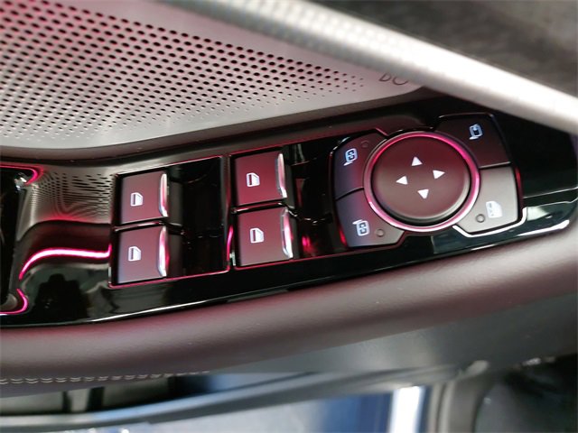 Certified 2025 Ford Explorer Platinum w/ Ultimate Package image 28