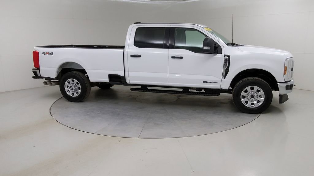 Certified 2024 Ford F350 XLT AWD/4WD image 11